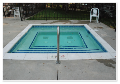 pool at green valley campground